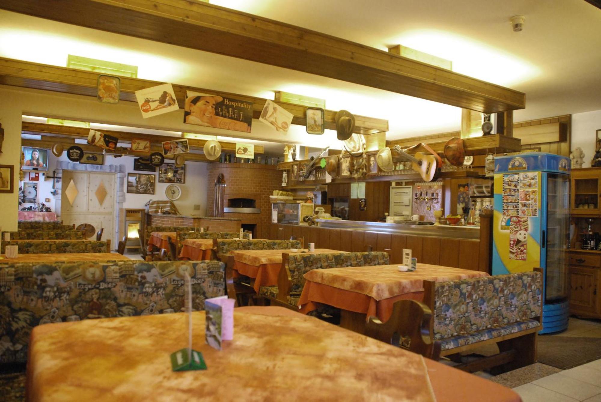 Hotel Davost Forni di Sopra Exterior photo