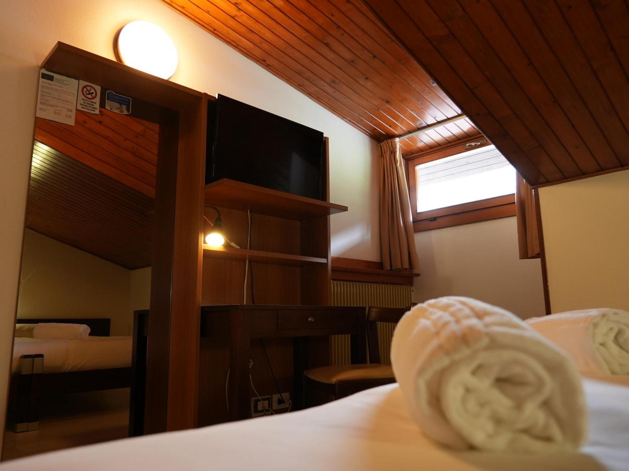 Hotel Davost Forni di Sopra Exterior photo