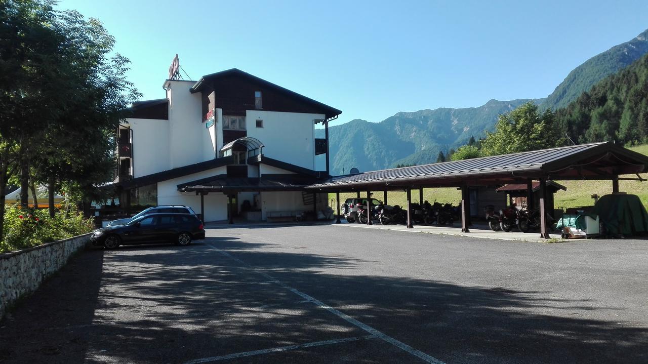 Hotel Davost Forni di Sopra Exterior photo